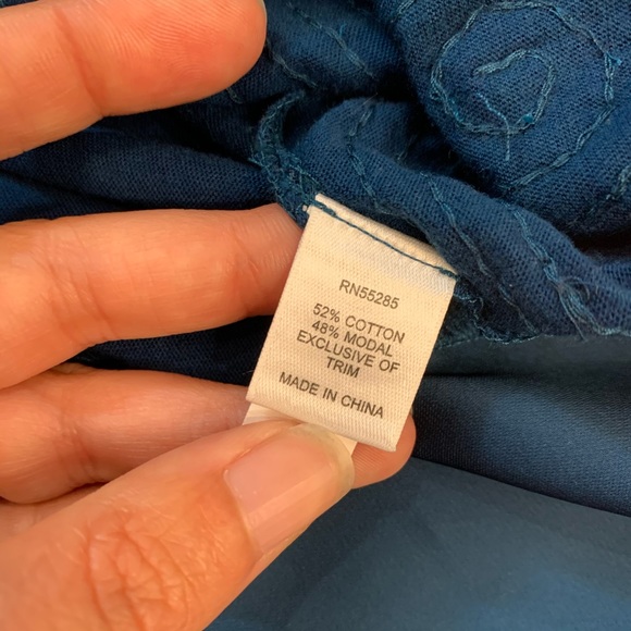 Express Sequin Dress - Picture 7 of 7